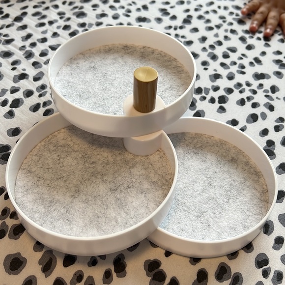 The 2 bandits tiered catchall tray - Picture 4 of 4